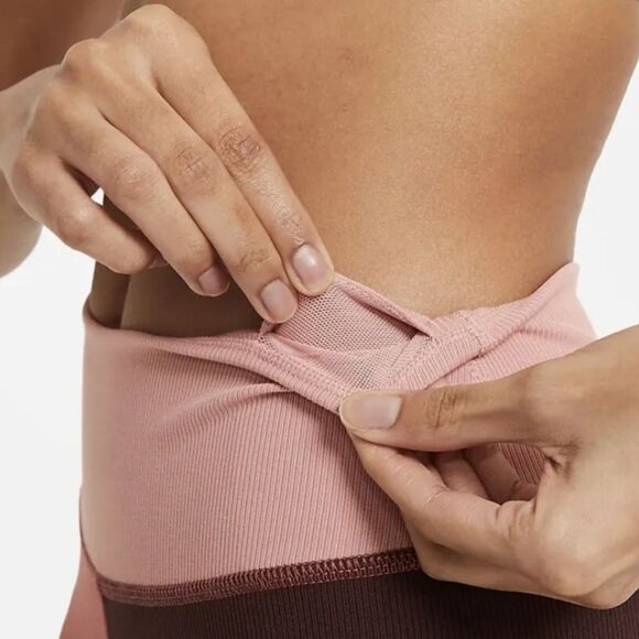 Nike One Luxe Two Tone Mid-Rise Ribbed Leggings in Canyon Rust/Clear Size 2X - Picture 2 of 11